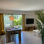 - Chez Laura * 빌뇌브루베