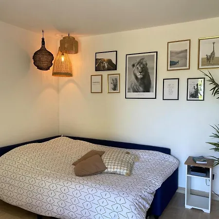- Chez Laura * Villeneuve-Loubet